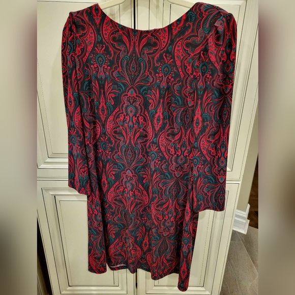 Dress - Picture 4 of 4